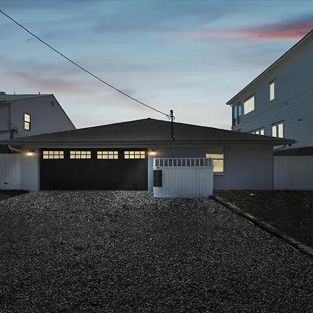 The Southern Yankee Villa
